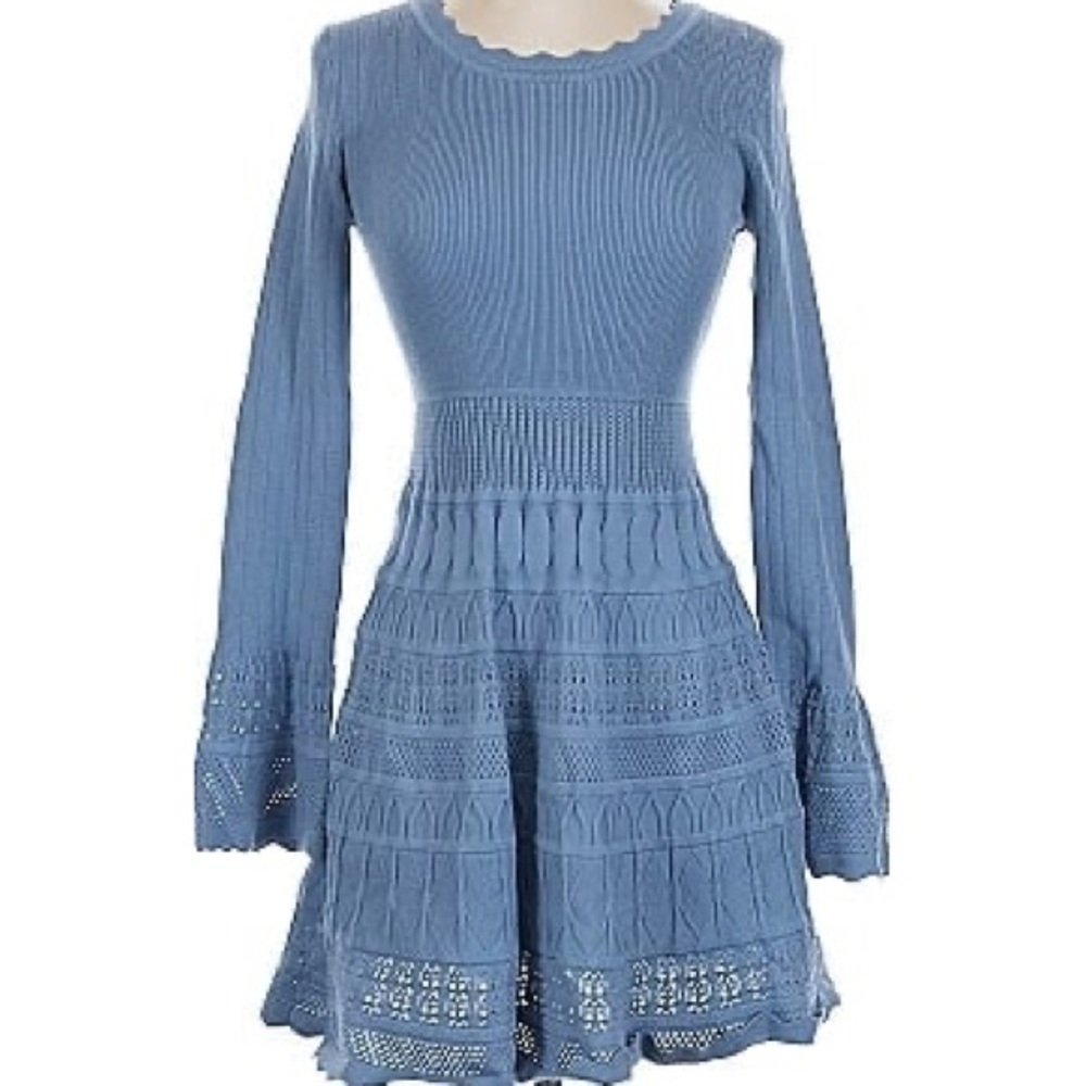 NWT WILLOW AND & WIND SWEATER DRESS SIZE XS COUNTRY BLUE Z404